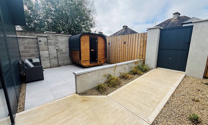 Killaloe Cabin | The Lodge’ A Home Away from Homenn