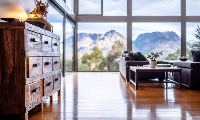 Coles Bay House | The Loft