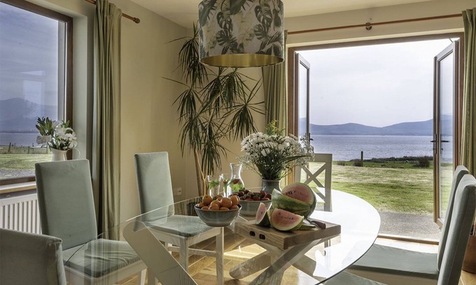 Ballyferriter House | The Lookout 3 bedroom house