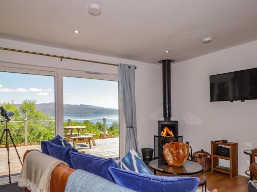 Breakish House | The Lookout