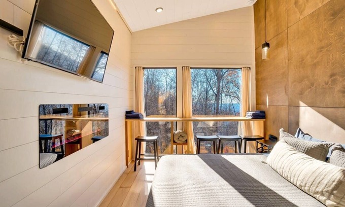 Lupton City Cabin | The Lumber Jack Pine Treehouse at Treetop Escapes!