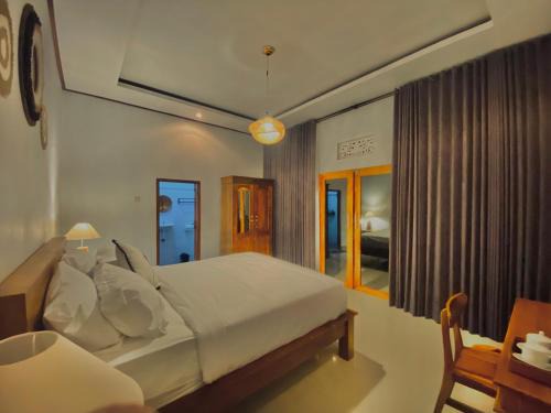 Songan Cabin | The Luna Cave