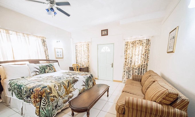 St. David Apartment | The Mahogany