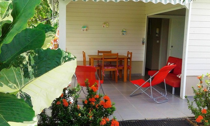 Le Robert House | The manikou · 2 Impasse des oliviers