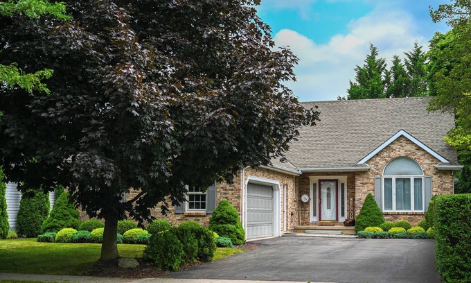 Historic Old Town House | The Maplewood House - Walk to old town Niagara-on-the-Lake
