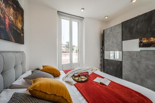 Ripamonti Corvetto Apartment | tHE Milanese Glow - Bocconi Prada IEO Area