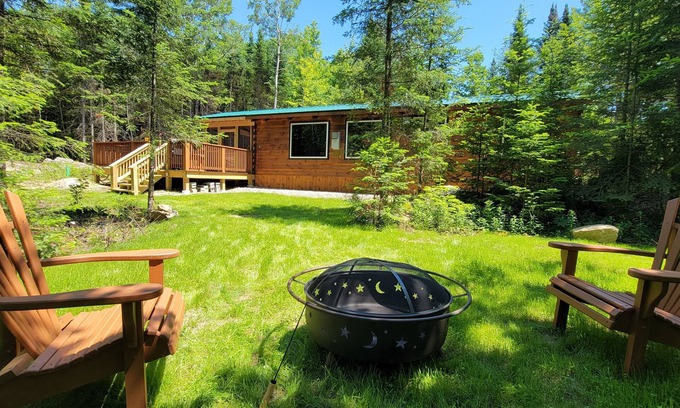 Whippleville Cabin | The Modern Pine Tiny Home - With Hot Tub Near Titus Mountain