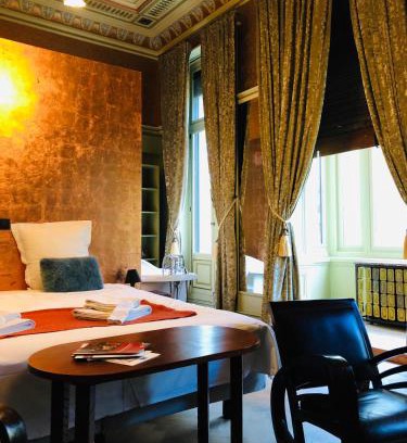 South Antwerp Bed & Breakfast | The Museum - Au Lit, Jérôme!
