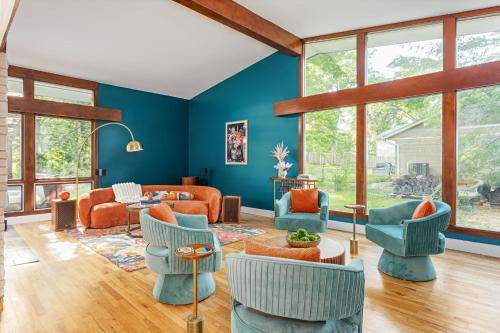 Bloomington House | The Nancy Fireplace Hot Tub Ping-pong
