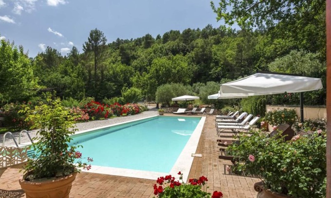 Spoleto Cottage | The Nest - Cosy cottage for two in gorgeous property with large swimming pool