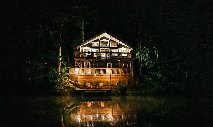 Virginville Cabin | "THE NEST" @ the lake.