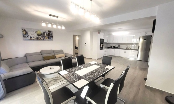 Koukaki Apartment | THE NEW DIAMONT OF ATHENS ONLY 200M TO METRO STATION
