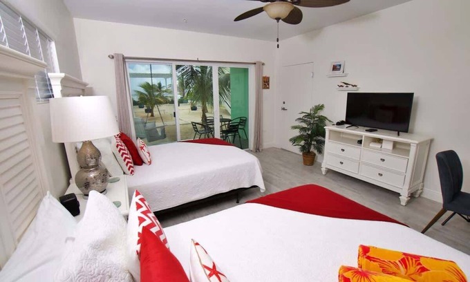 Colliers Bay Condo | The No Problem Oceanfront Studio Cottage in East End