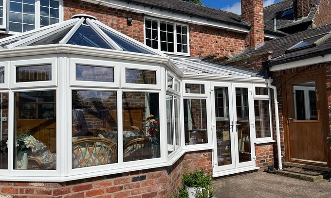 Tatton Park Cottage | THE NOOK COTTAGE, family friendly, character holiday cottage in Toft