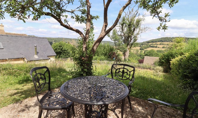Stroud Cottage | The Nook