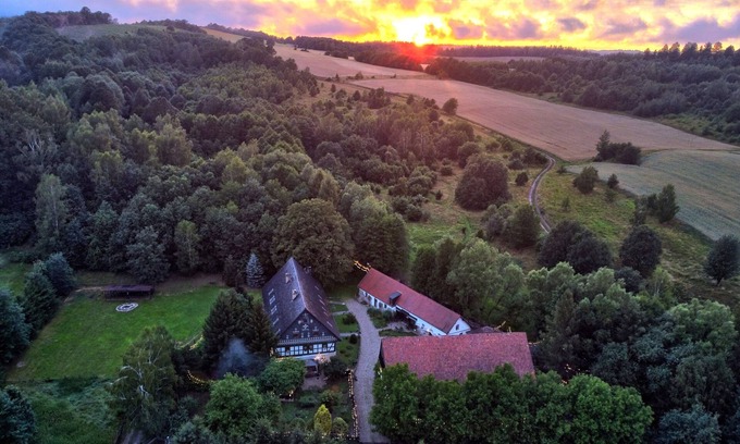 Lwowek Slaski Cabin | The Oak Lodge: Adventure - Nature - Atmosphere