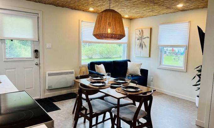 Magog House | The Oasis - Access to the lake