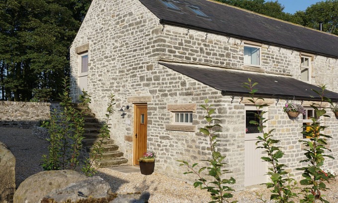 Sheldon Cottage | The Old Farmhouse - 2 Bedroom property, stunning character, views & location