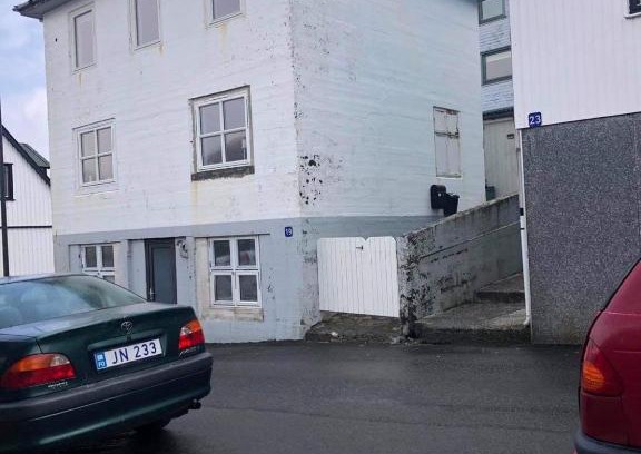 Sorvagur House | the old house Close to the ferry to Mykines