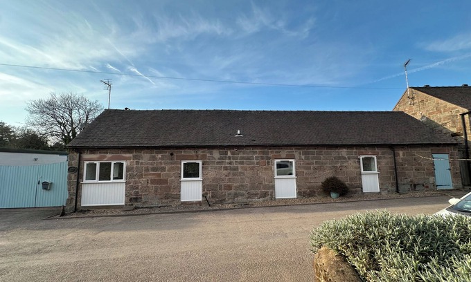 Alton Cottage | THE OLD PARLOUR, family friendly, character holiday cottage in Alton