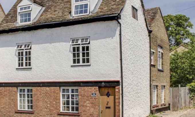 St Neots House | The Old Rose And Crown - St Neots