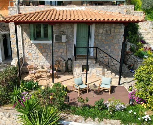 Melissopetra Apartment | The Olive Tree