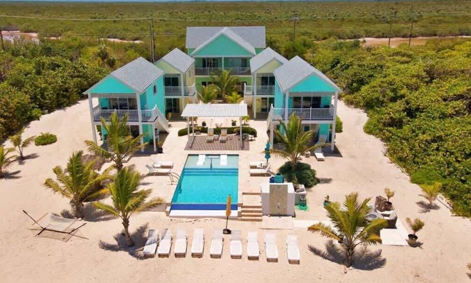 Colliers Bay Condo | The One Love Oceanfront Studio Cottage in East End