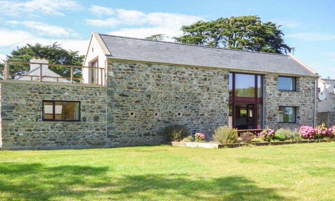 Tacumshane House | THE OWL'S HOOT, pet friendly in Tacumshane, County Wexford