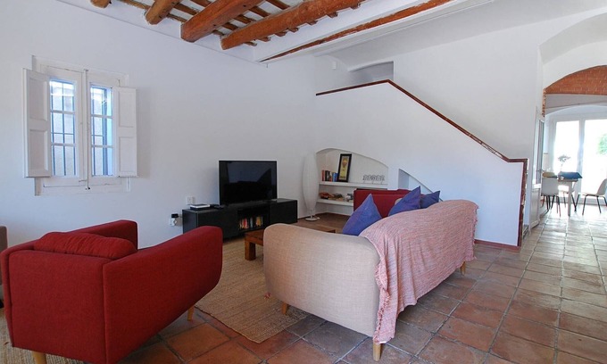 Vilassar de Mar House | The painter's home · Charming house w/terrace, sea views & 2 min beach