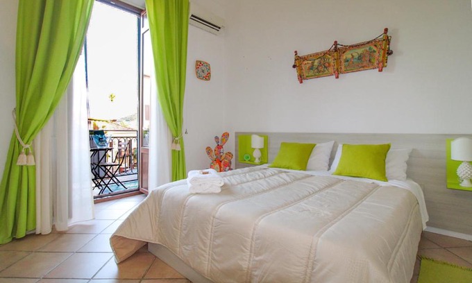 Santo Stefano di Camastra Bed & Breakfast | THE PALACE B&B and Apartments