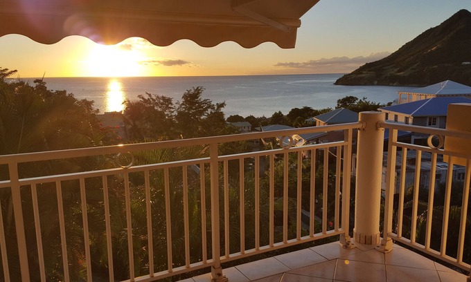 Les Anses-d'Arlets Villa | ' The Panoramic and Flowery Residence, IMPREGNABLE View, CLIM, WIF