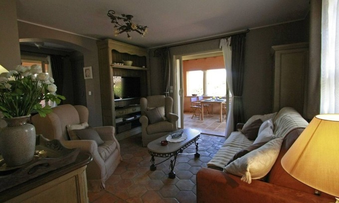 La Cadiere-d'Azur House | THE PATIO. The Mas des Bouteillans