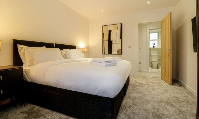 Ayr Apartment | The Penthouse | Beachwalk Apartments by Nova Suite