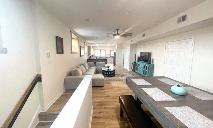 Terry Sanford Apartment | The Penthouse in Downtown