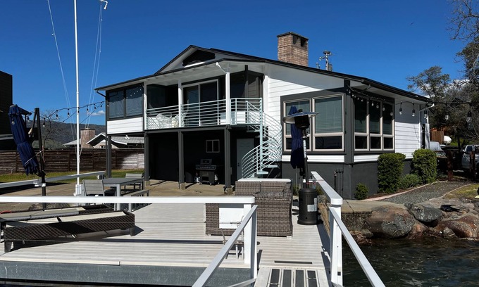 Soda Bay House | The Perch - Luxury House on the Lake