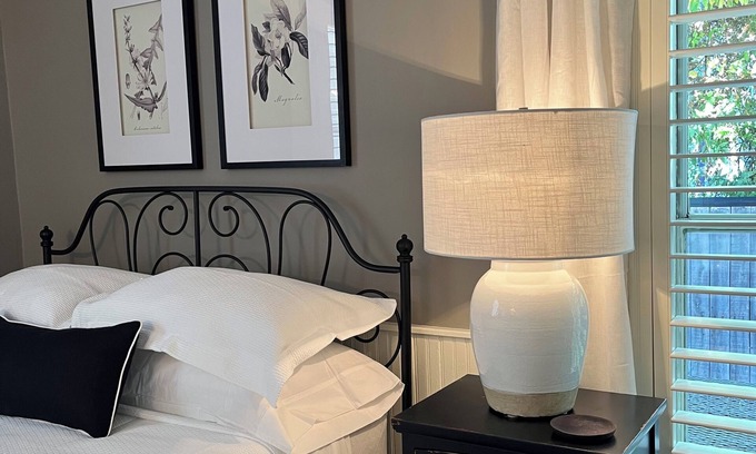 Denton Apartment | The Perfect Blend of Style, Comfort & Convenience.