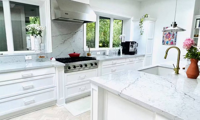 Mississauga House | The perfect mix of a private resort and entertainers dream.