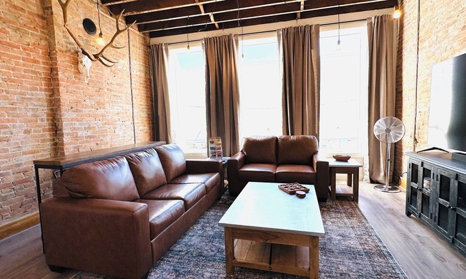 Dillon Apartment | The Pheasant 1- A Fully Renovated Historic Apartment in charming Dillon, Montana