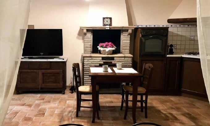 Mugnano in Teverina House | The Piazzetta del Castello