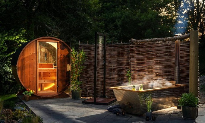 Saint Columb Major House | The Pigsty and Spa Garden at Tregoose Old Mill