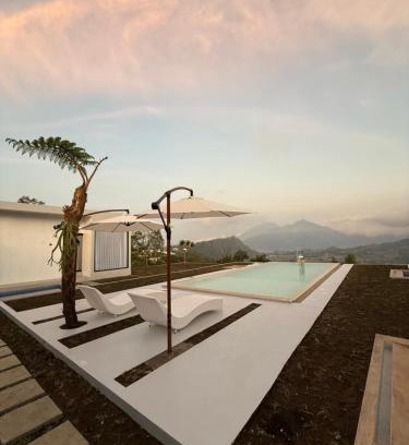 Songan Bed & Breakfast | The Plato