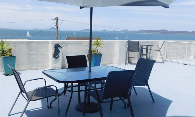 Soldiers Point Apartment | The Point, 5, 5-7 Mitchell Street large balcony with great water views