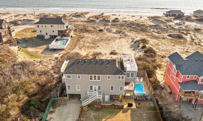 Corolla House | The Pony Tale, 4x4 Beach House with Ocean Views. Dog friendly.