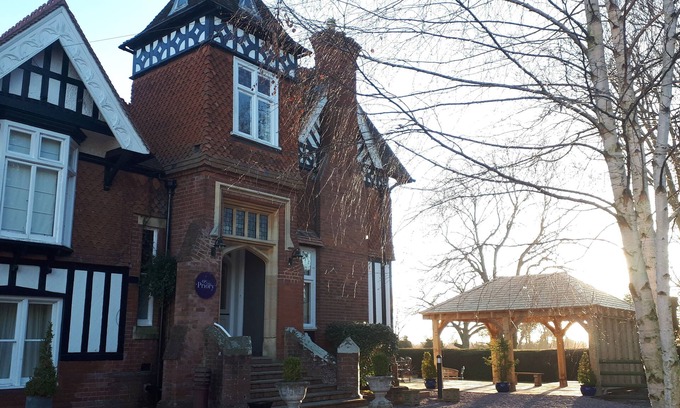Stretton Sugwas House | The Priory is a small country house; we’re about good times and friendly luxury.