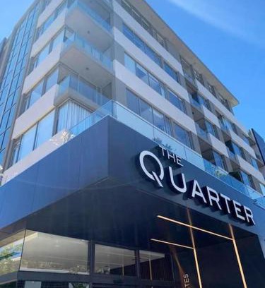 Cape Town City Centre Apartment | The Quarter Mountain View Haven at Waterkant