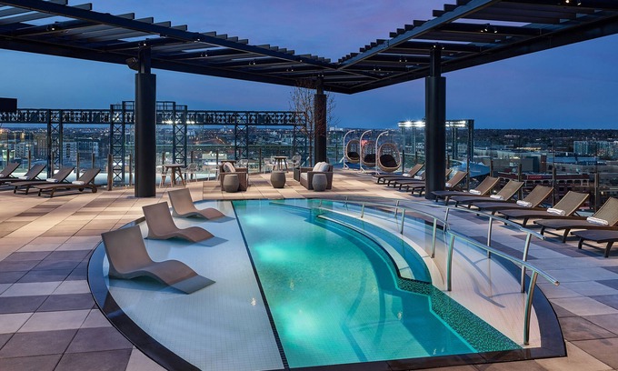 Ballpark Hotel | The Rally Hotel at McGregor Square