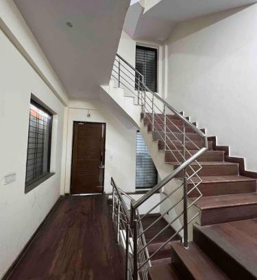 Sainik Farm Bed & Breakfast | The Raveesh - 2BHK Fully Furnished Apartment J85