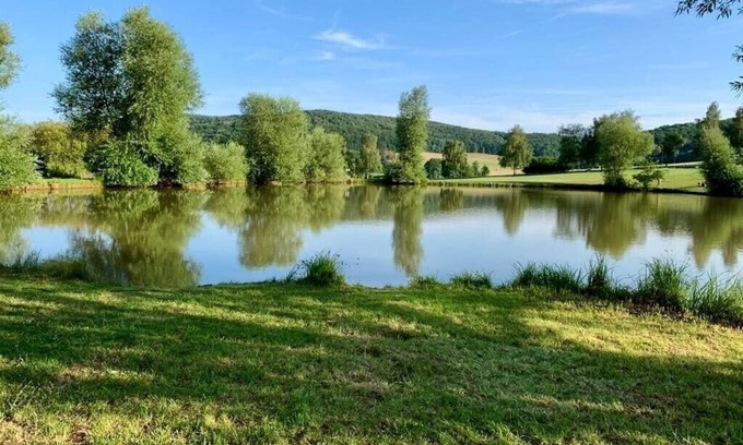 Hohenroda House | The red house by the lake - vacation home in a fantastic location