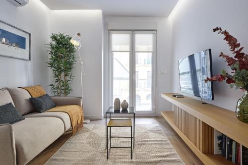 San Sebastian Centro Apartment | The Rentals Collection - Triunfo