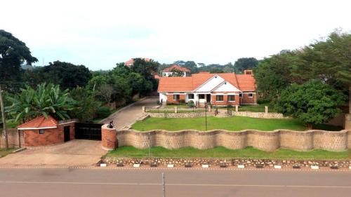 Entebbe House | The Residence at Lunyo